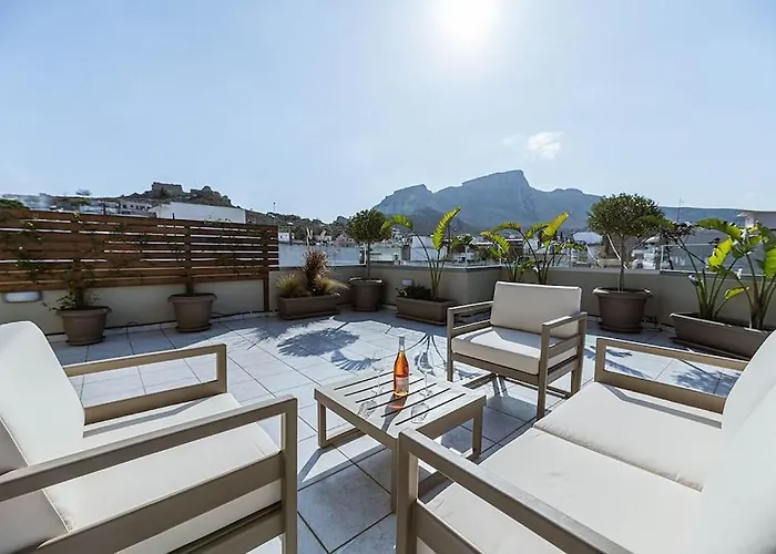 Archangelos Sky Garden Apartment